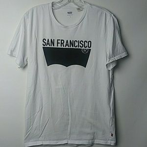LEVIS TSHIRT